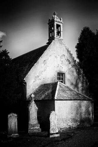 Tibbermore Church & Graveyard, Perthshire, Scotland.  Photo by Jimmy Peggie
